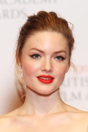 Holliday Grainger.jpg