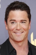 Yannick Bisson.jpg