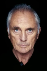 Terence Stamp.jpg