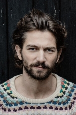 Michiel Huisman.jpg