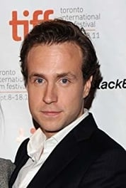 Rafe Spall.jpg