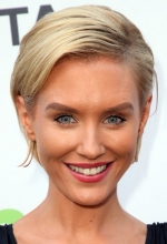 Nicky Whelan.jpg