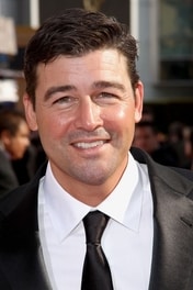 Kyle Chandler.jpg