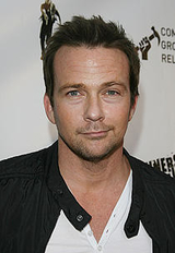 Sean Patrick Flanery.jpg