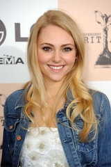 AnnaSophia Robb.jpg